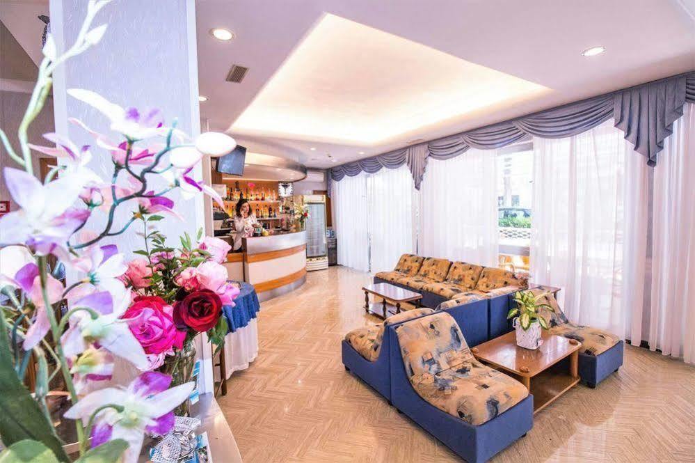 Hotel Arno ميسانو ادرياتيكو المظهر الخارجي الصورة